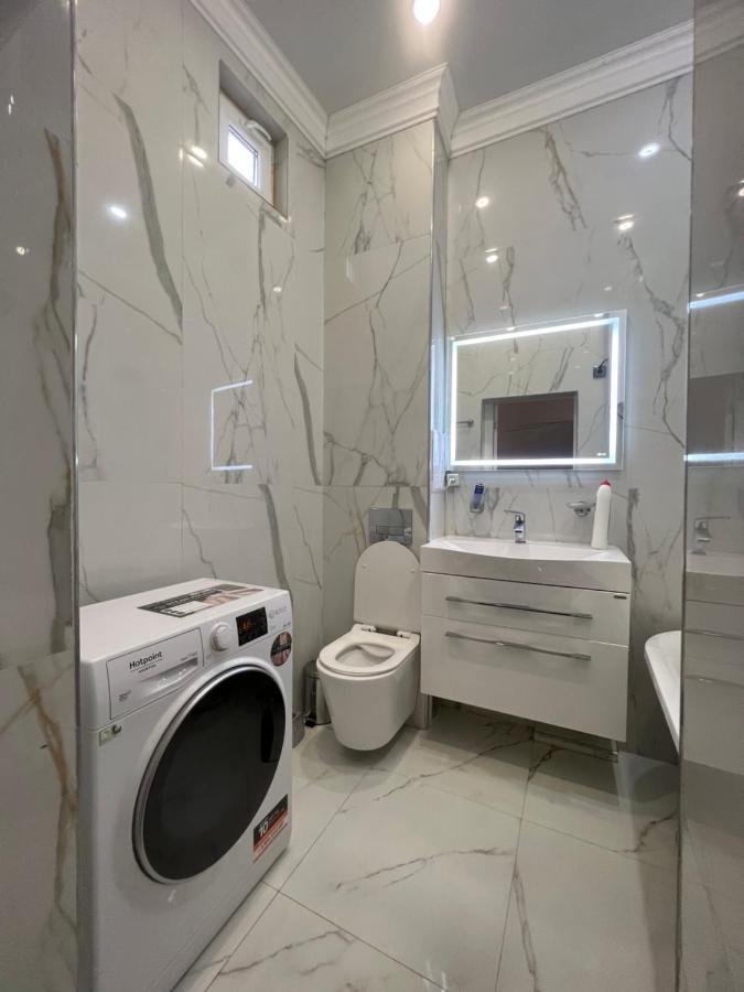 Mini Hotel Amra Pitsunda Eksteriør billede